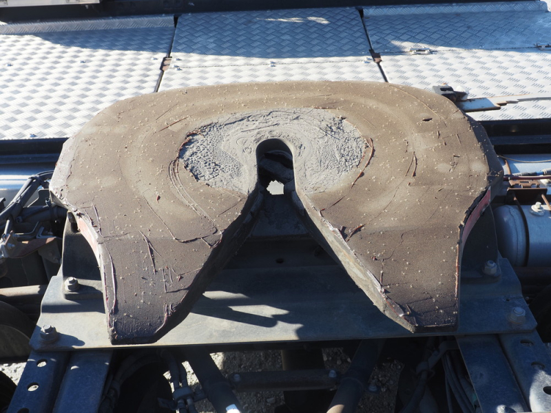 いすゞ トラクタ ギガ|中古トラックの販売・買取・査定のアイナビ