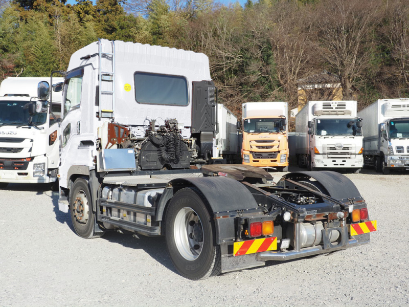 いすゞ トラクタ ギガ|中古トラックの販売・買取・査定のアイナビ