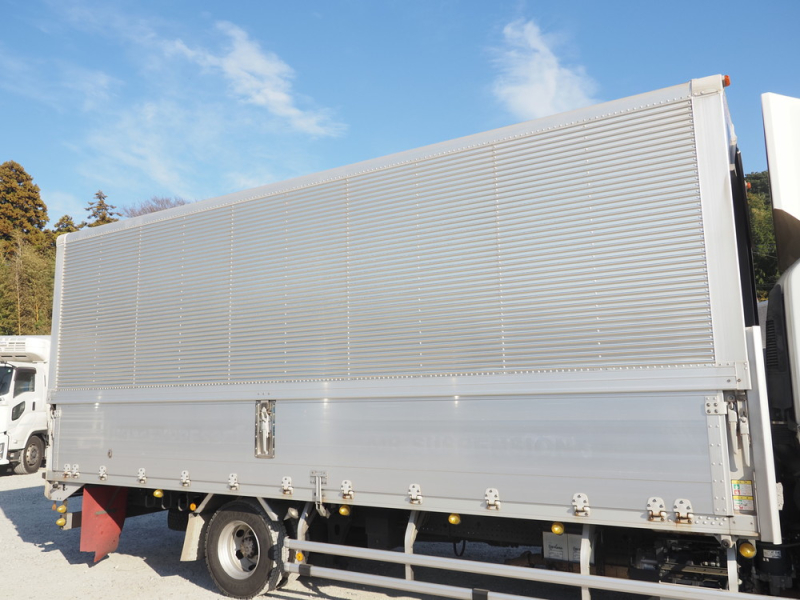 いすゞ ウイング車 フォワード|中古トラックの販売・買取・査定のアイナビ