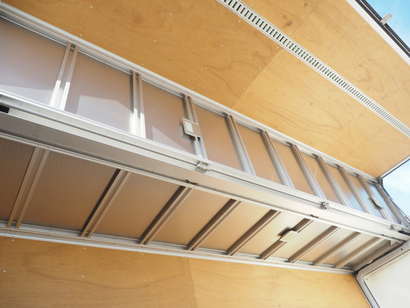 いすゞ ウイング車 フォワード|中古トラックの販売・買取・査定のアイナビ