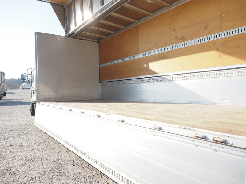 いすゞ ウイング車 フォワード|中古トラックの販売・買取・査定のアイナビ