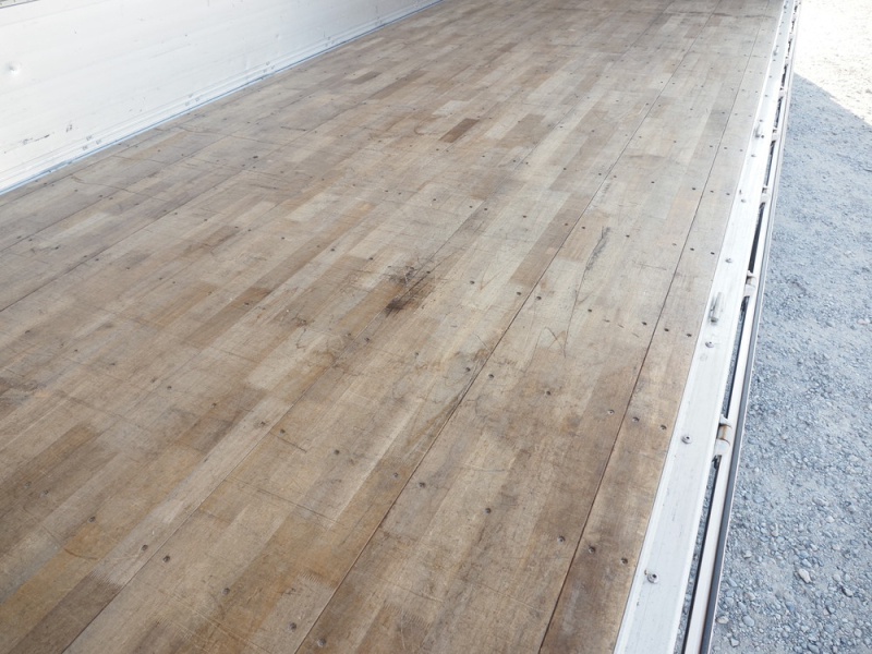 いすゞ ウイング車 フォワード|中古トラックの販売・買取・査定のアイナビ