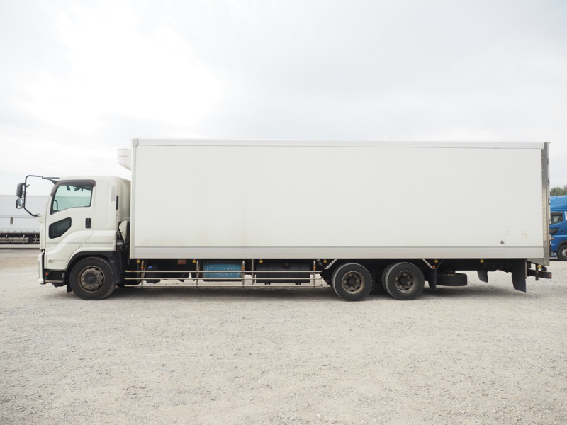 いすゞ 冷凍バン ギガ|中古トラックの販売・買取・査定のアイナビ