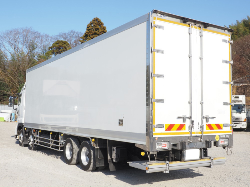 日野 冷凍バン プロフィア|中古トラックの販売・買取・査定のアイナビ