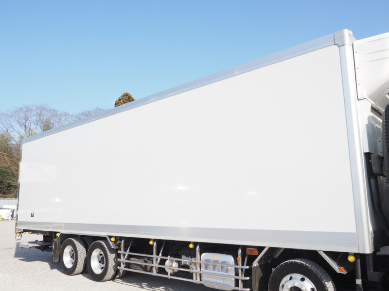 日野 冷凍バン プロフィア|中古トラックの販売・買取・査定のアイナビ