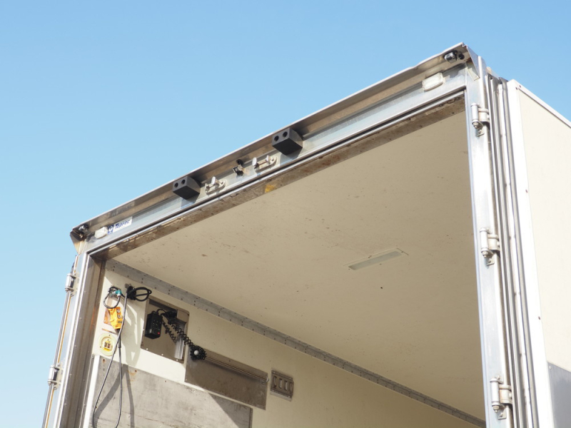 日野 冷凍バン プロフィア|中古トラックの販売・買取・査定のアイナビ