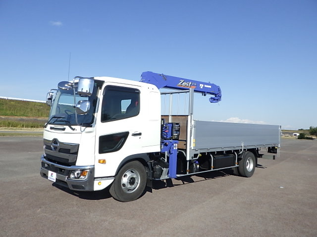 日野 令和7年式 クレーン付きアルミ平 中間ワイド|中古トラックの販売・買取・査定のアイナビ