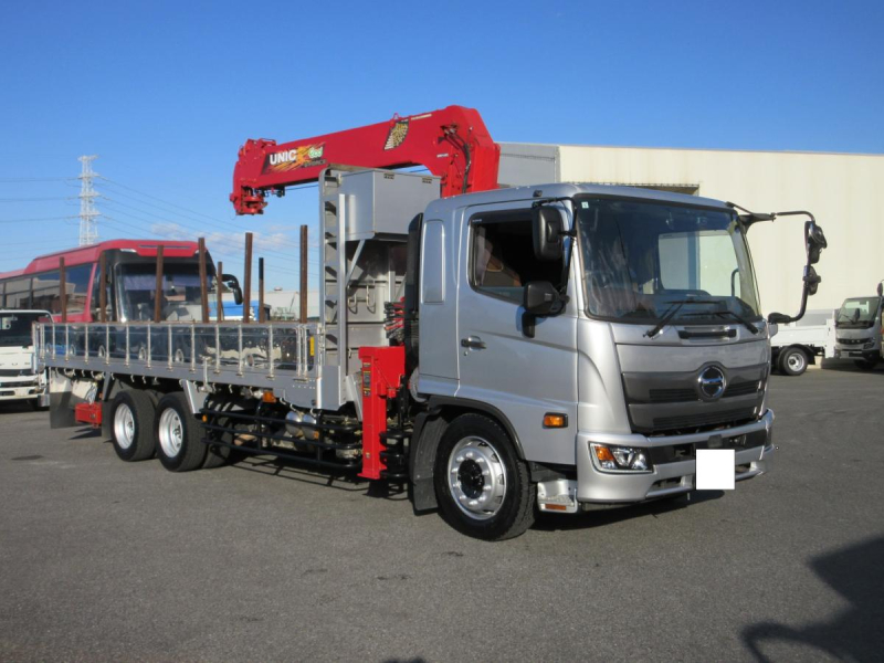 UNIC製 6段ブーム リヤアウトリガ 2デフ 車検付 !!|中古トラックの販売・買取・査定のアイナビ