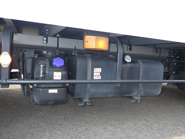 いすゞ 令和2年式 中温仕様 冷凍バン|中古トラックの販売・買取・査定のアイナビ