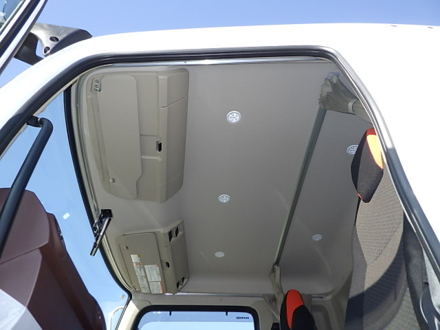 日野 令和7年式 クレーン付きアルミ平 中間ワイド|中古トラックの販売・買取・査定のアイナビ