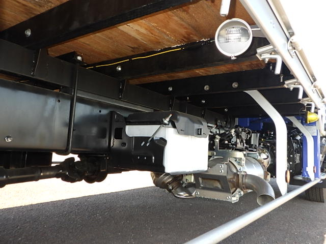 日野 令和7年式 クレーン付きアルミ平 中間ワイド|中古トラックの販売・買取・査定のアイナビ