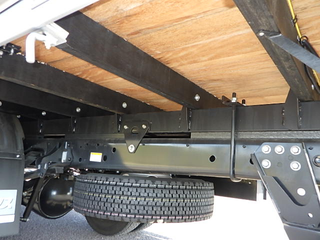 日野 令和7年式 クレーン付きアルミ平 中間ワイド|中古トラックの販売・買取・査定のアイナビ