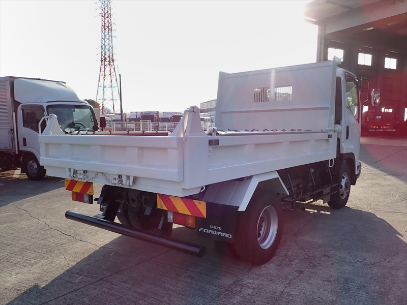 【349897】いすゞ フォワード 土砂ダンプ|中古トラックの販売・買取・査定のアイナビ