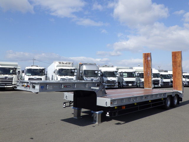 東邦TL26G4E2重機トレーラー幅2.5m自動歩み付|中古トラックの販売・買取・査定のアイナビ