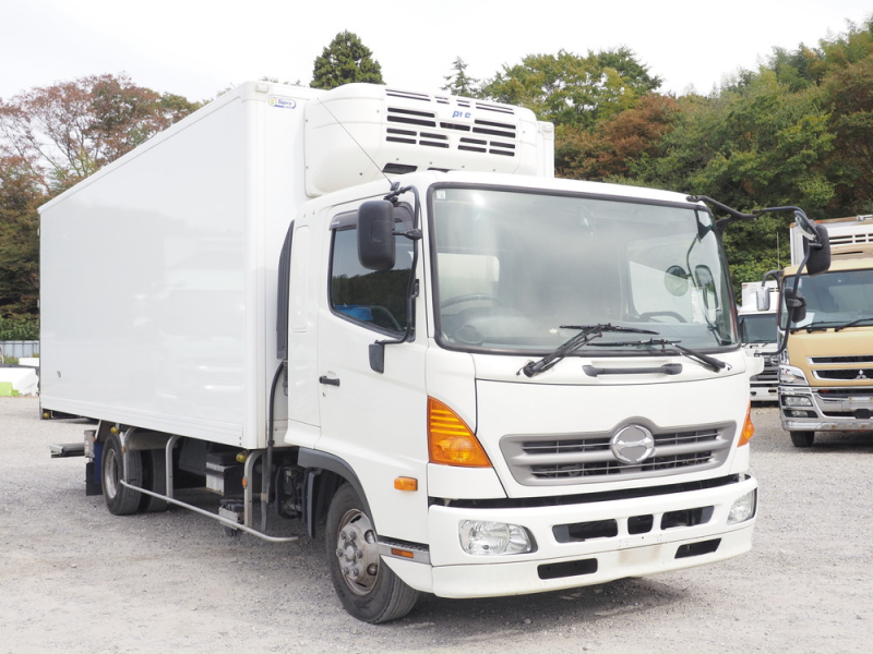 日野 冷凍バン レンジャープロ|中古トラックの販売・買取・査定のアイナビ