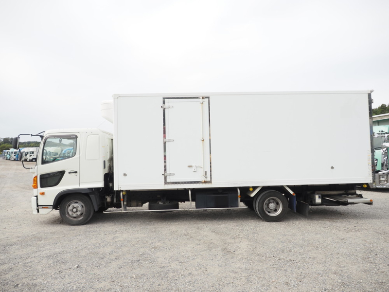 日野 冷凍バン レンジャープロ|中古トラックの販売・買取・査定のアイナビ