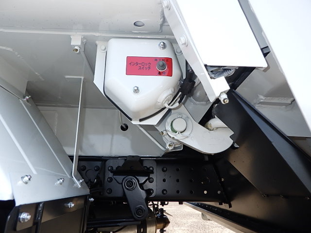 三菱キャンター☆6.0㎥プレス式塵芥車☆新明和製|中古トラックの販売・買取・査定のアイナビ