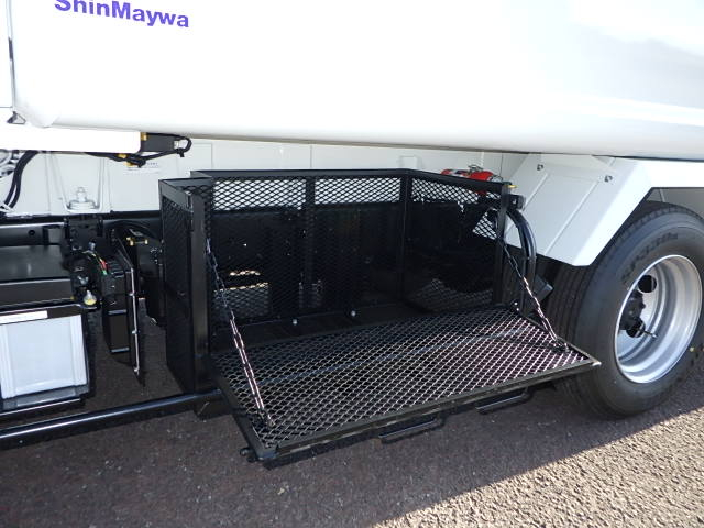 三菱キャンター☆6.0㎥プレス式塵芥車☆新明和製|中古トラックの販売・買取・査定のアイナビ