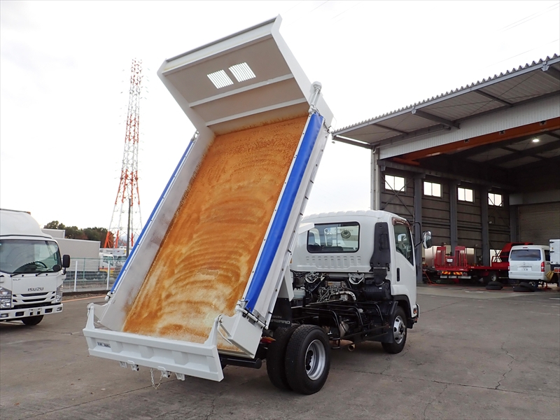 【350569】いすゞ フォワード 土砂ダンプ|中古トラックの販売・買取・査定のアイナビ