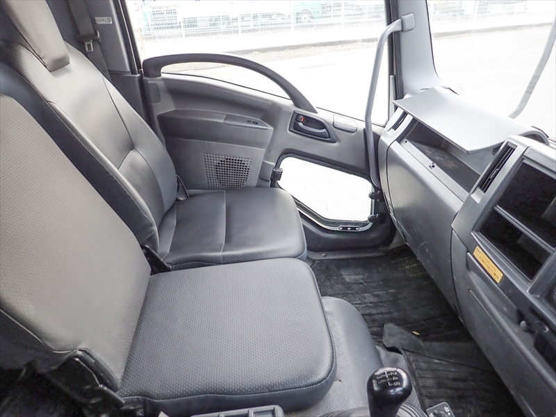 【350569】いすゞ フォワード 土砂ダンプ|中古トラックの販売・買取・査定のアイナビ