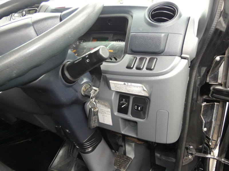 H27　1.4トン Wキャブ　4WD ETC　251141|中古トラックの販売・買取・査定のアイナビ