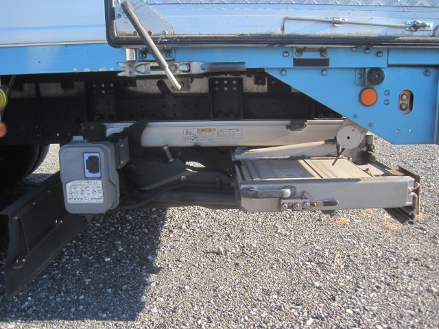 冷凍ウイング格納ゲート付超超ロング|中古トラックの販売・買取・査定のアイナビ