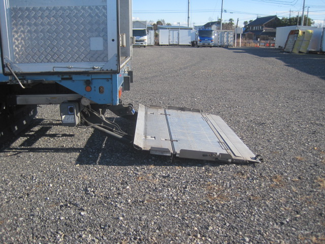 冷凍ウイング格納ゲート付超超ロング|中古トラックの販売・買取・査定のアイナビ