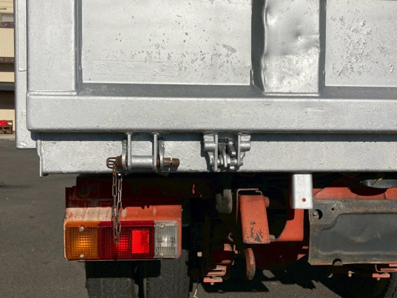 ダンプ3トン積載10尺4ナンバーフルジャストロー新明和製|中古トラックの販売・買取・査定のアイナビ