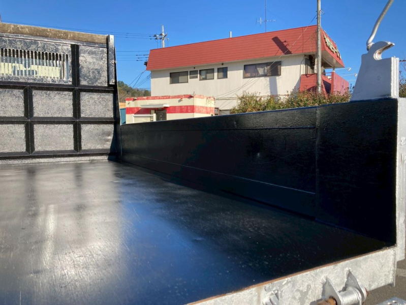 ダンプ3トン積載10尺4ナンバーフルジャストロー新明和製|中古トラックの販売・買取・査定のアイナビ