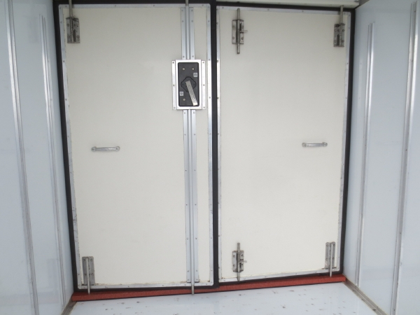 日野デュトロ低温冷蔵冷凍車|中古トラックの販売・買取・査定のアイナビ