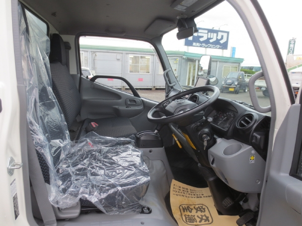 日野デュトロ低温冷蔵冷凍車|中古トラックの販売・買取・査定のアイナビ