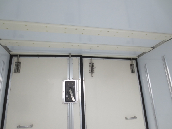 日野デュトロ低温冷蔵冷凍車|中古トラックの販売・買取・査定のアイナビ