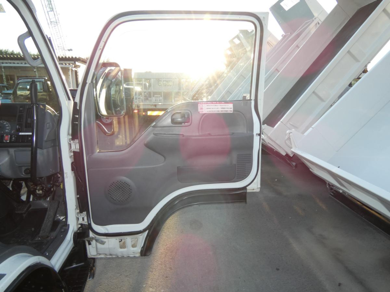 H243トン マニュアル ダンプ|中古トラックの販売・買取・査定のアイナビ