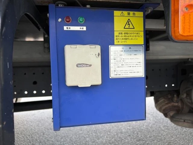 日野 デュトロ|中古トラックの販売・買取・査定のアイナビ