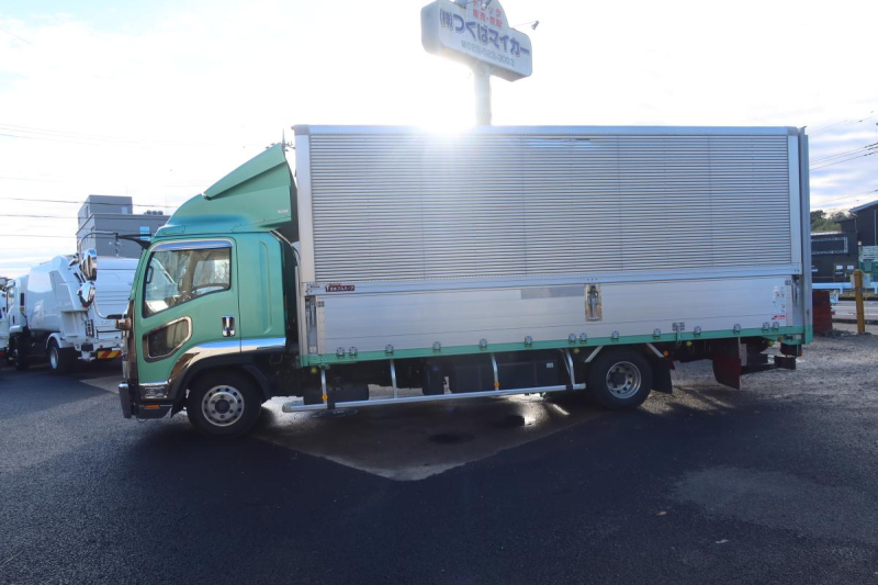ワイドベッド付き62ボディー 跳ね上げゲート付|中古トラックの販売・買取・査定のアイナビ