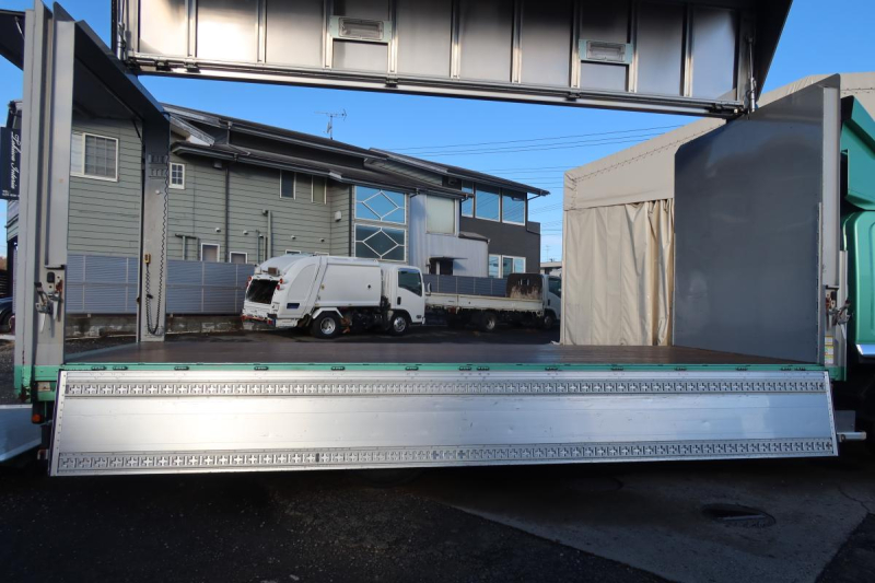 ワイドベッド付き62ボディー 跳ね上げゲート付|中古トラックの販売・買取・査定のアイナビ