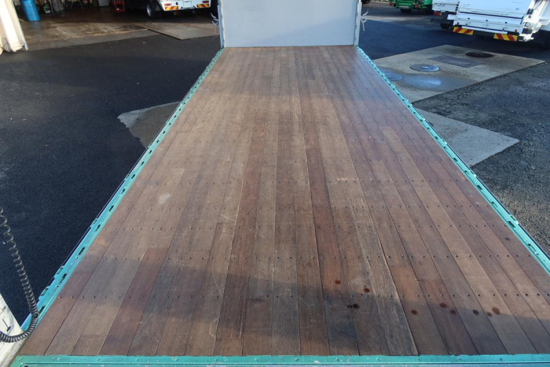 ワイドベッド付き62ボディー 跳ね上げゲート付|中古トラックの販売・買取・査定のアイナビ