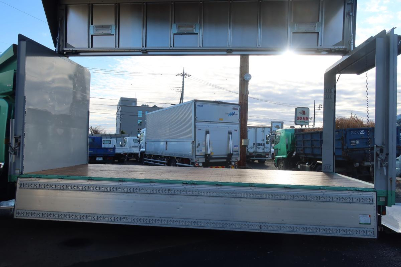 ワイドベッド付き62ボディー 跳ね上げゲート付|中古トラックの販売・買取・査定のアイナビ