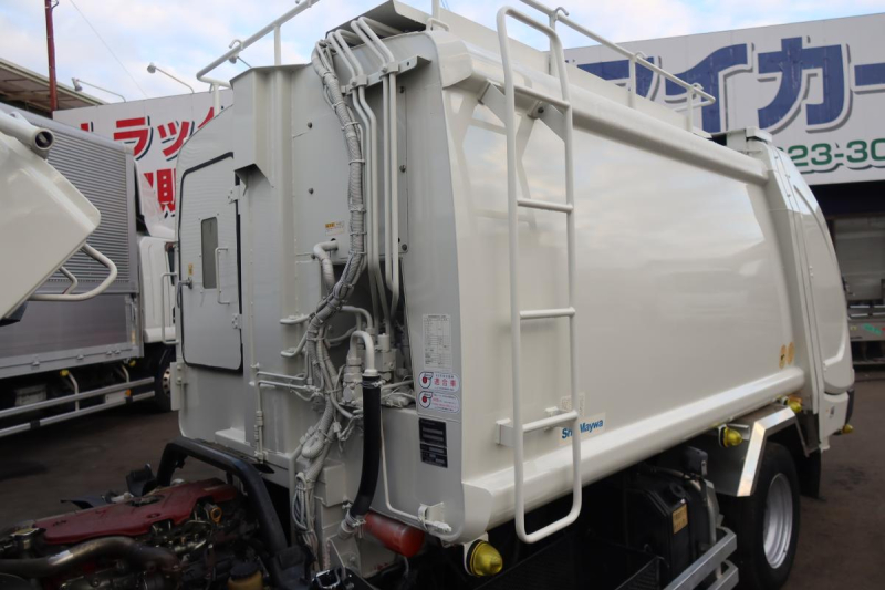 標準幅 プレス式パッカー車 新明和製5.4立米 AT車|中古トラックの販売・買取・査定のアイナビ