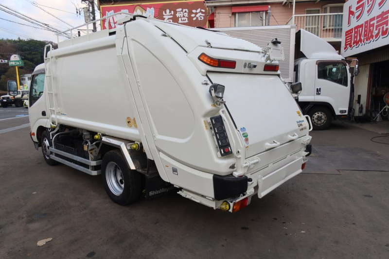 標準幅 プレス式パッカー車 新明和製5.4立米 AT車|中古トラックの販売・買取・査定のアイナビ