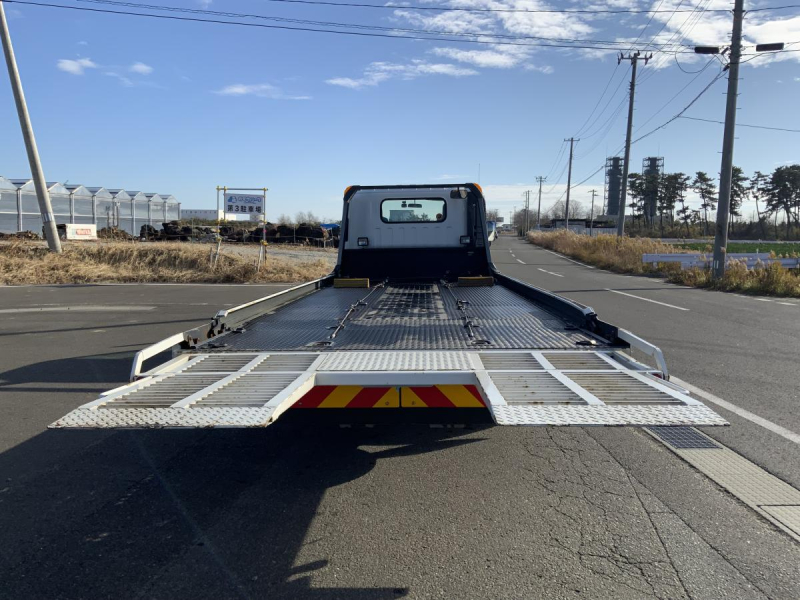 R8年12月車検付⭐️R1エルフ ローダー 積載3tNEO56MT⭐️|中古トラックの販売・買取・査定のアイナビ