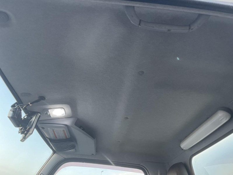 平成28年キャンターパネルバン4WD準中型AT限定可|中古トラックの販売・買取・査定のアイナビ