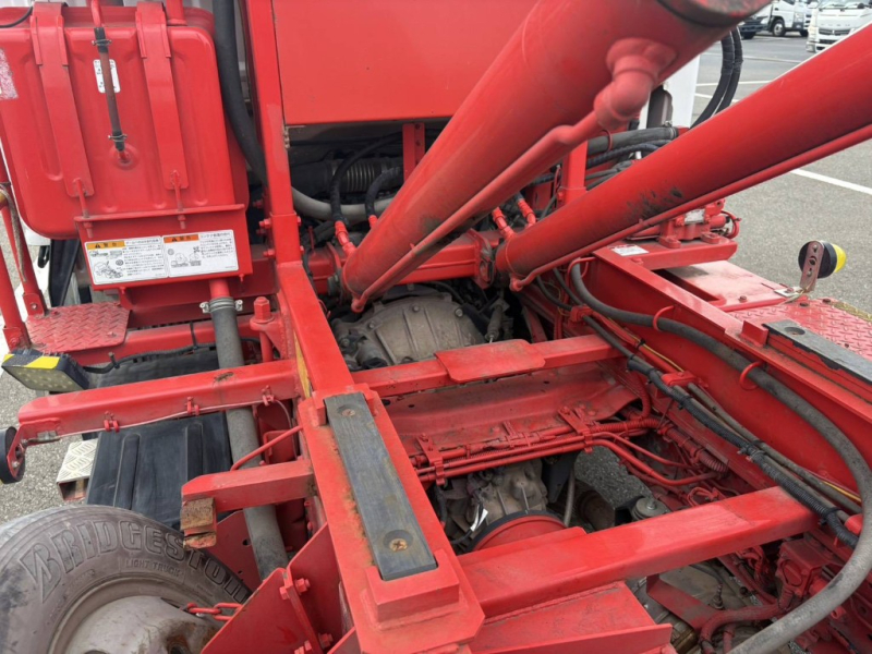 新明和アームロール CCA22-12T ツインホイスト|中古トラックの販売・買取・査定のアイナビ