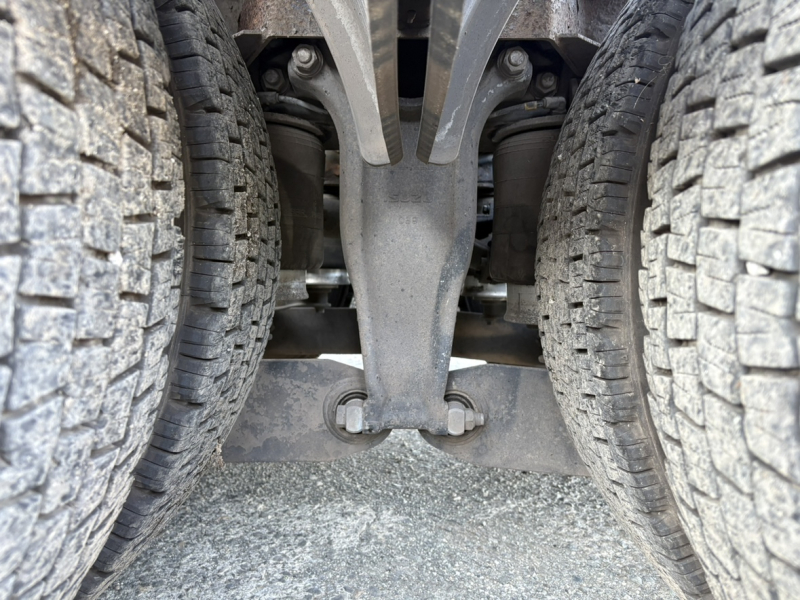 H20年式、ギガ、ハイルーフトラクタ PTO付|中古トラックの販売・買取・査定のアイナビ