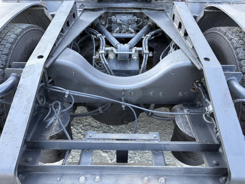 H20年式、ギガ、ハイルーフトラクタ PTO付|中古トラックの販売・買取・査定のアイナビ