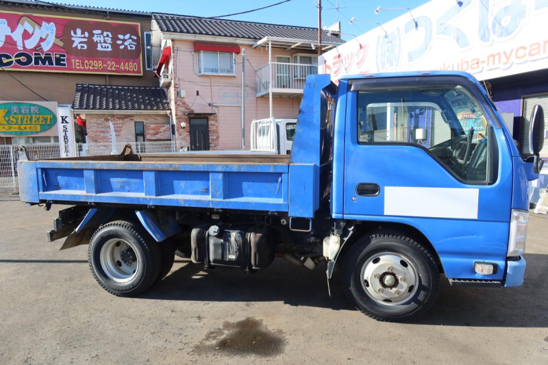 タイタン 高床ダンプ 積載3000kg|中古トラックの販売・買取・査定のアイナビ