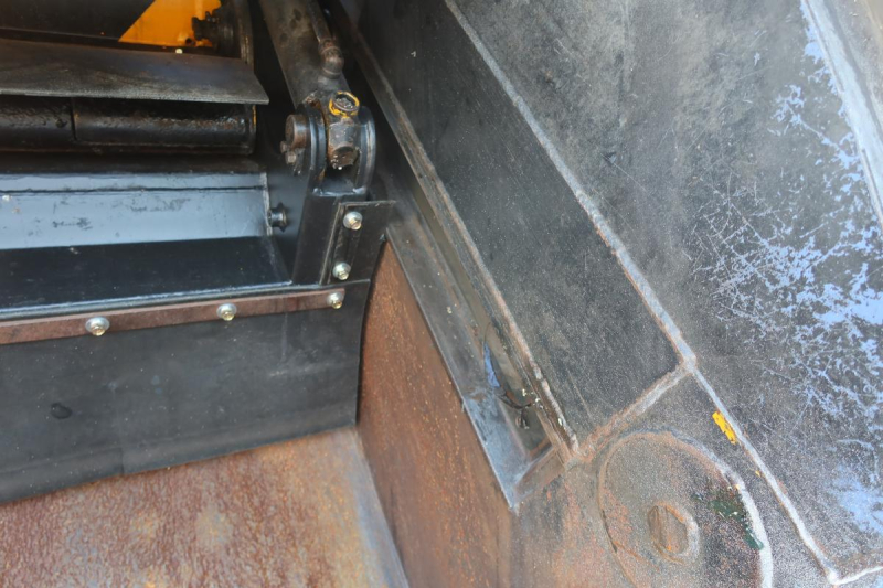 プレス式パッカー車 極東製4.2立米|中古トラックの販売・買取・査定のアイナビ