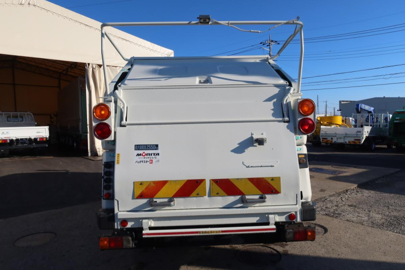 ダイナ 巻き込みパッカー車 モリタ製5.0立米 積載2550kg|中古トラックの販売・買取・査定のアイナビ
