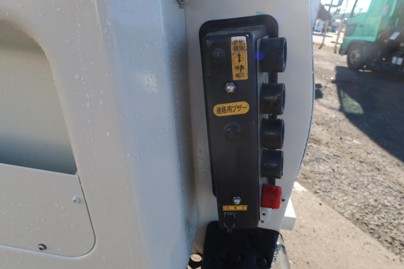 ダイナ 巻き込みパッカー車 モリタ製5.0立米 積載2550kg|中古トラックの販売・買取・査定のアイナビ