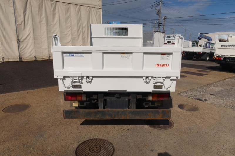 標準幅 ローダーダンプ 積載3000kg 4ナンバー 新明和製|中古トラックの販売・買取・査定のアイナビ